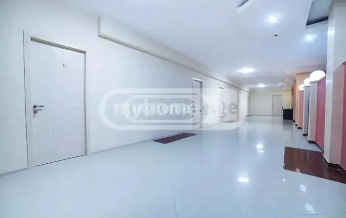 10+ Room Private House For Rent In Vake view 2