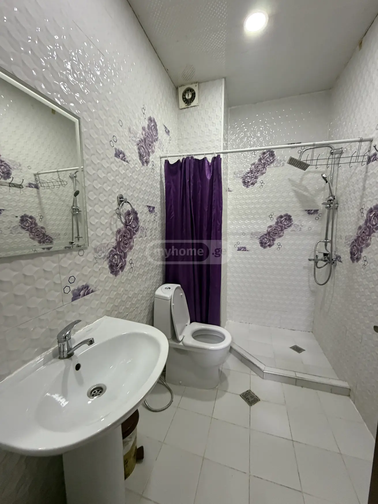 2 Room Apartment Daily Rent In Chugureti view 9