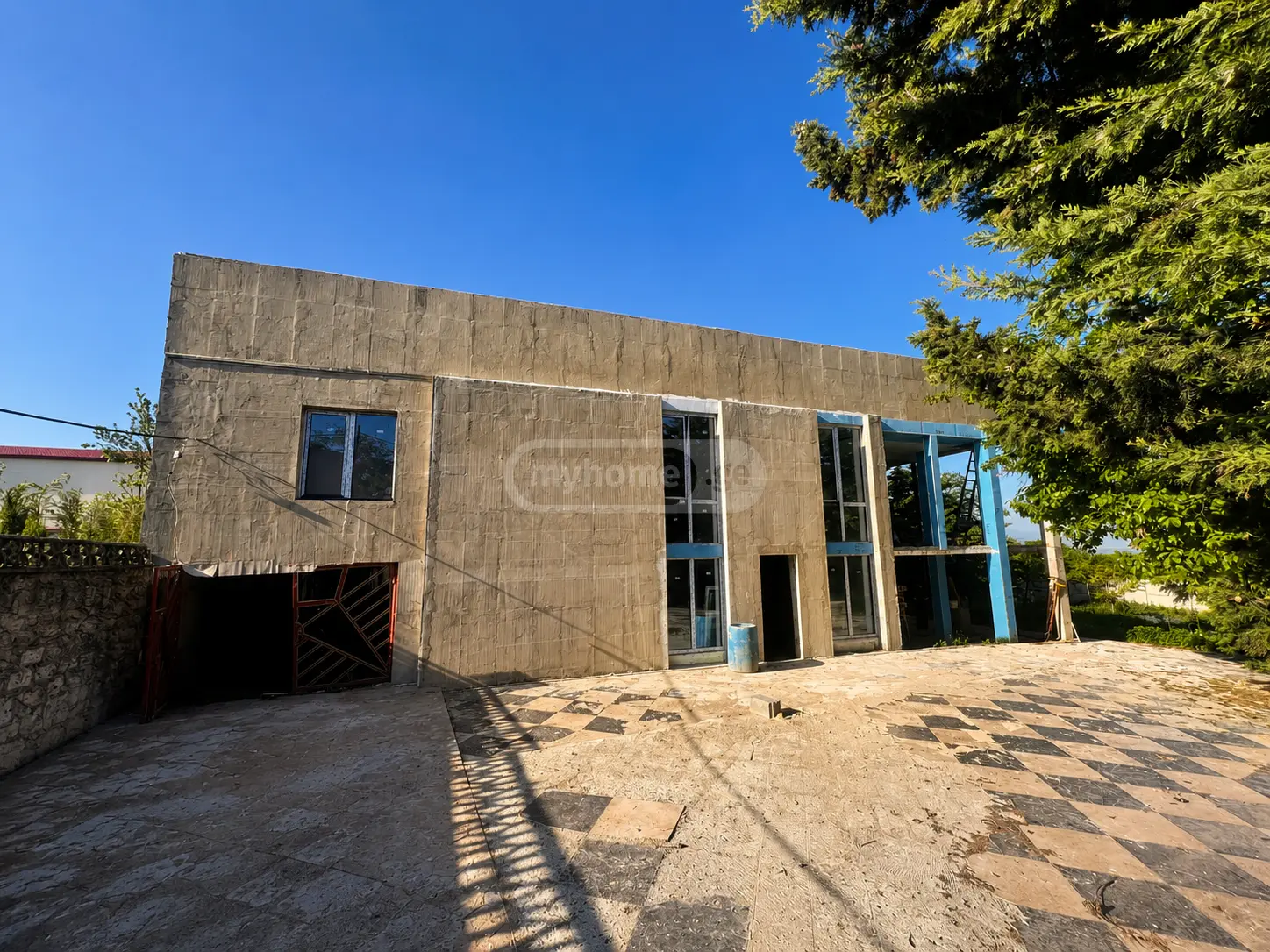 8 Room Private House For Sale view 1
