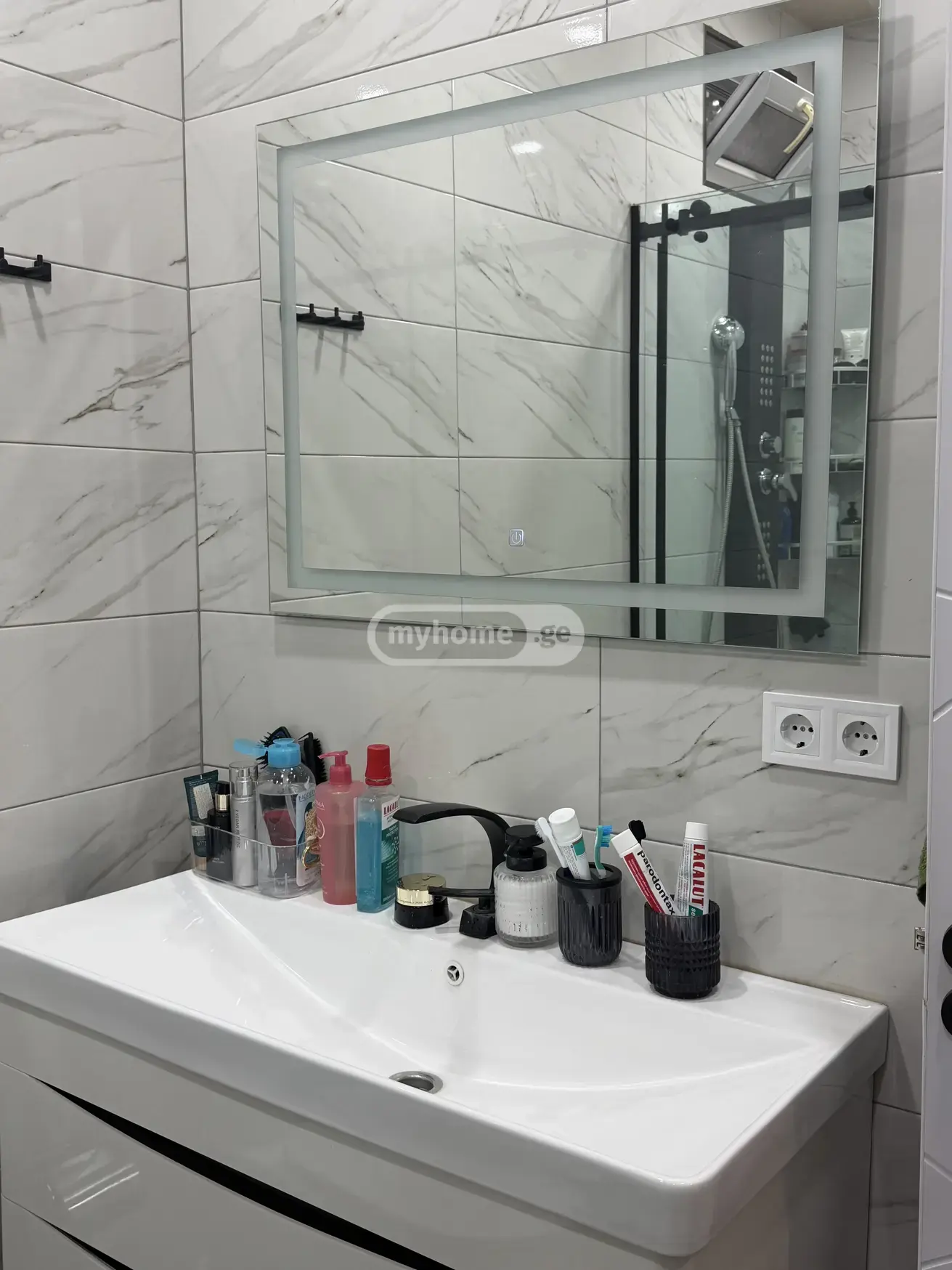 6 Room Private House For Rent In Samgori view 2