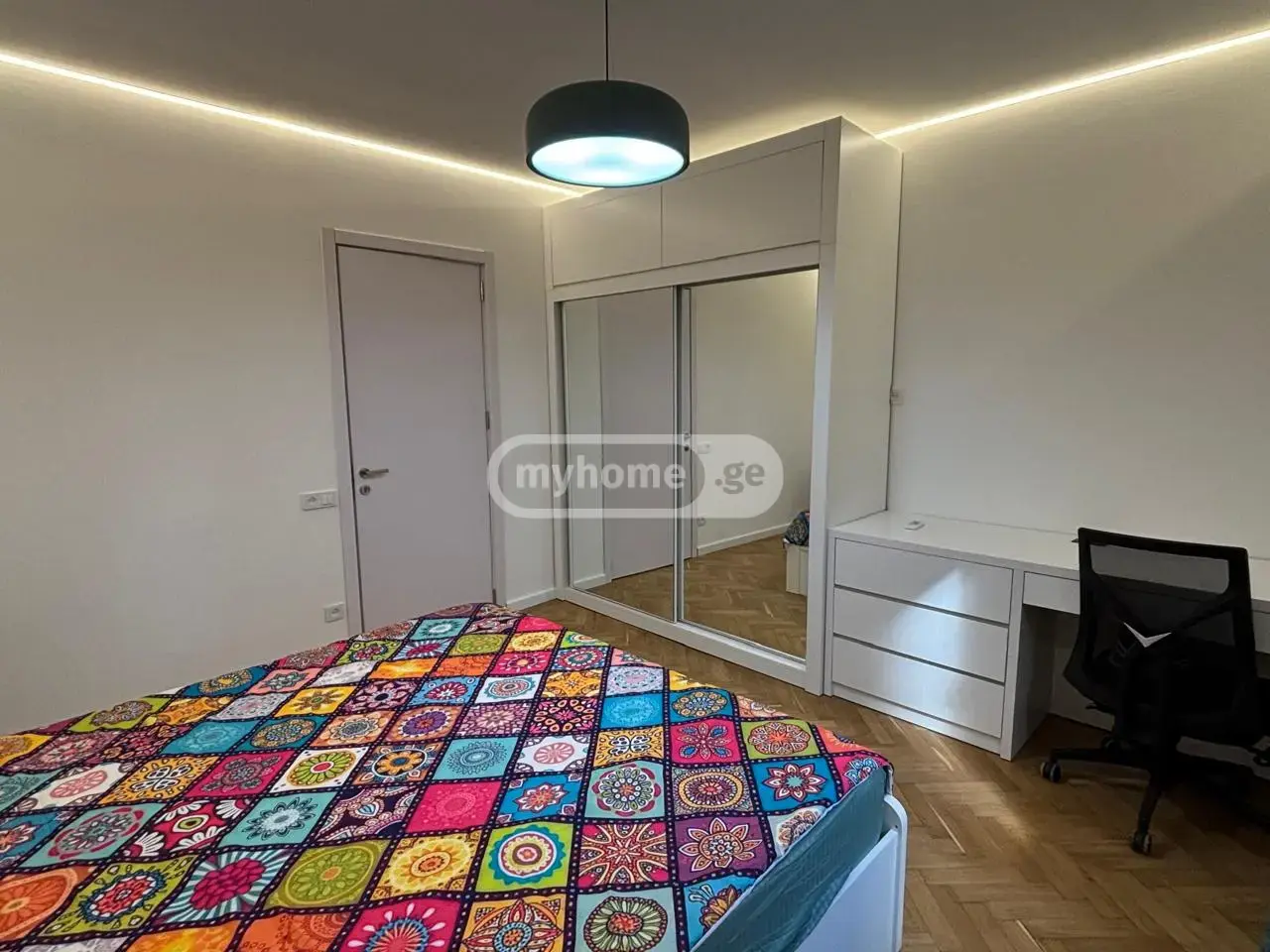 4 Room Country House For Rent In Tskneti view 2