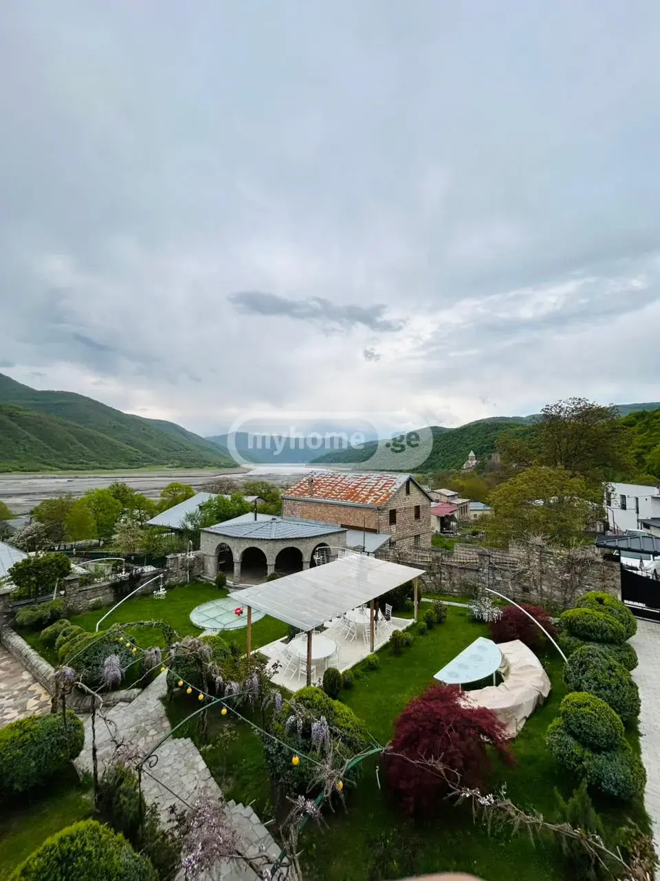 10+ Room Hotel For Sale In Ananuri, In Dusheti Municipality view 4