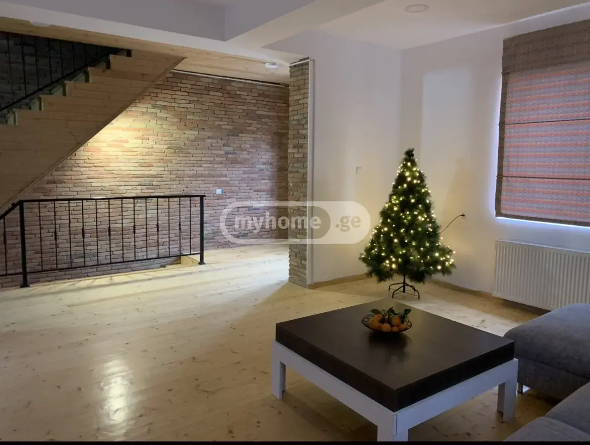10+ Room Country House For Rent In Tabakhmela view 4