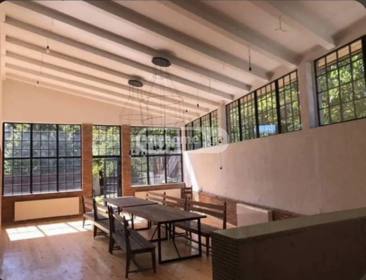 10+ Room Country House For Rent In Tabakhmela view 2