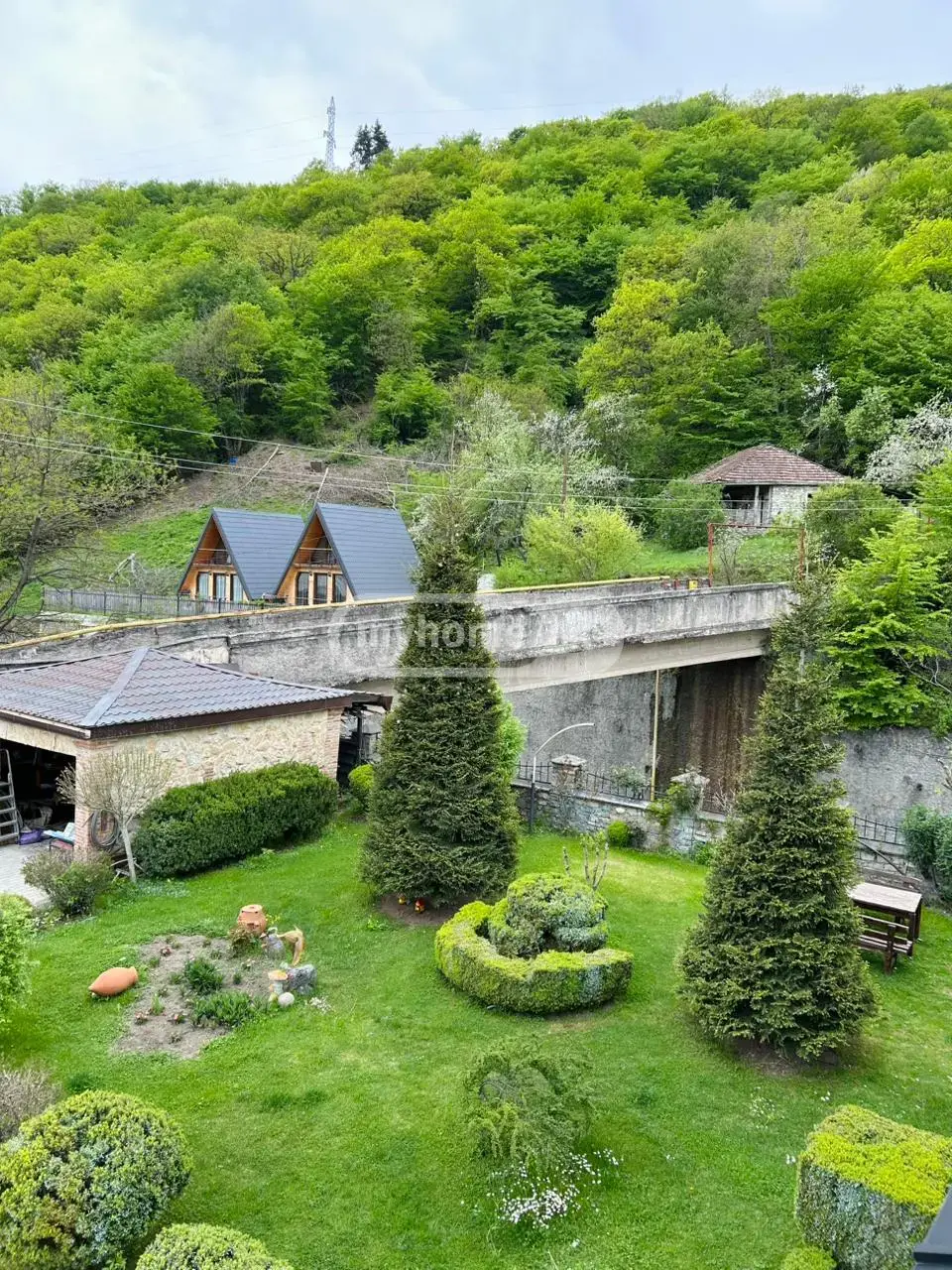 10+ Room Hotel For Sale In Ananuri, In Dusheti Municipality view 3