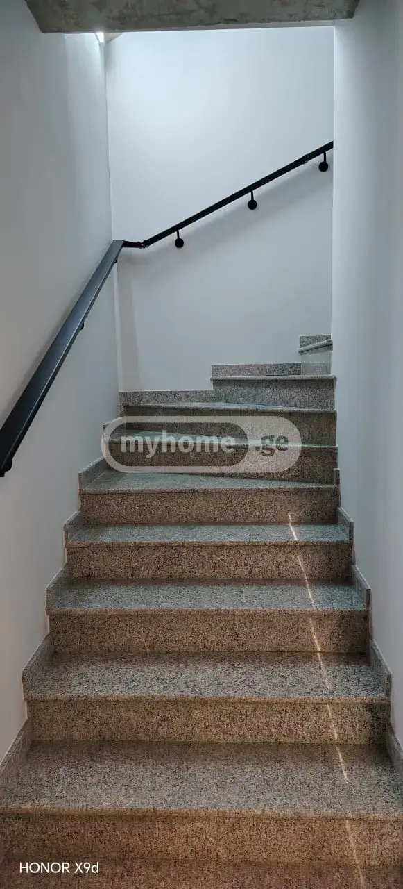 10+ Room Private House For Rent In Saburtalo view 3