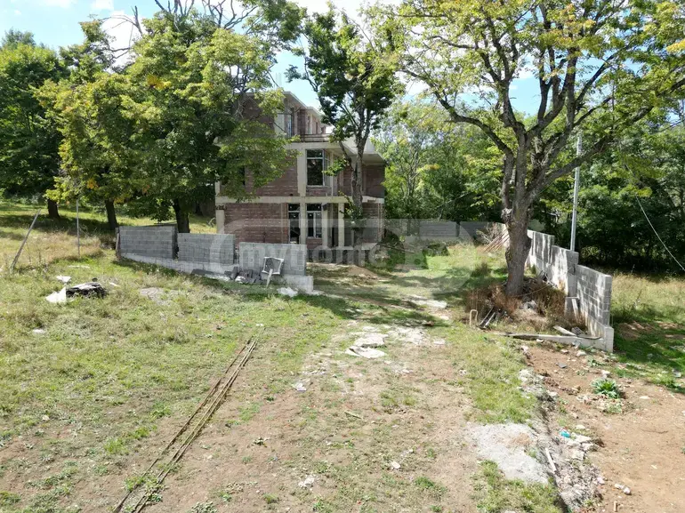 10+ Room Apartment For Sale In Kojori view 1