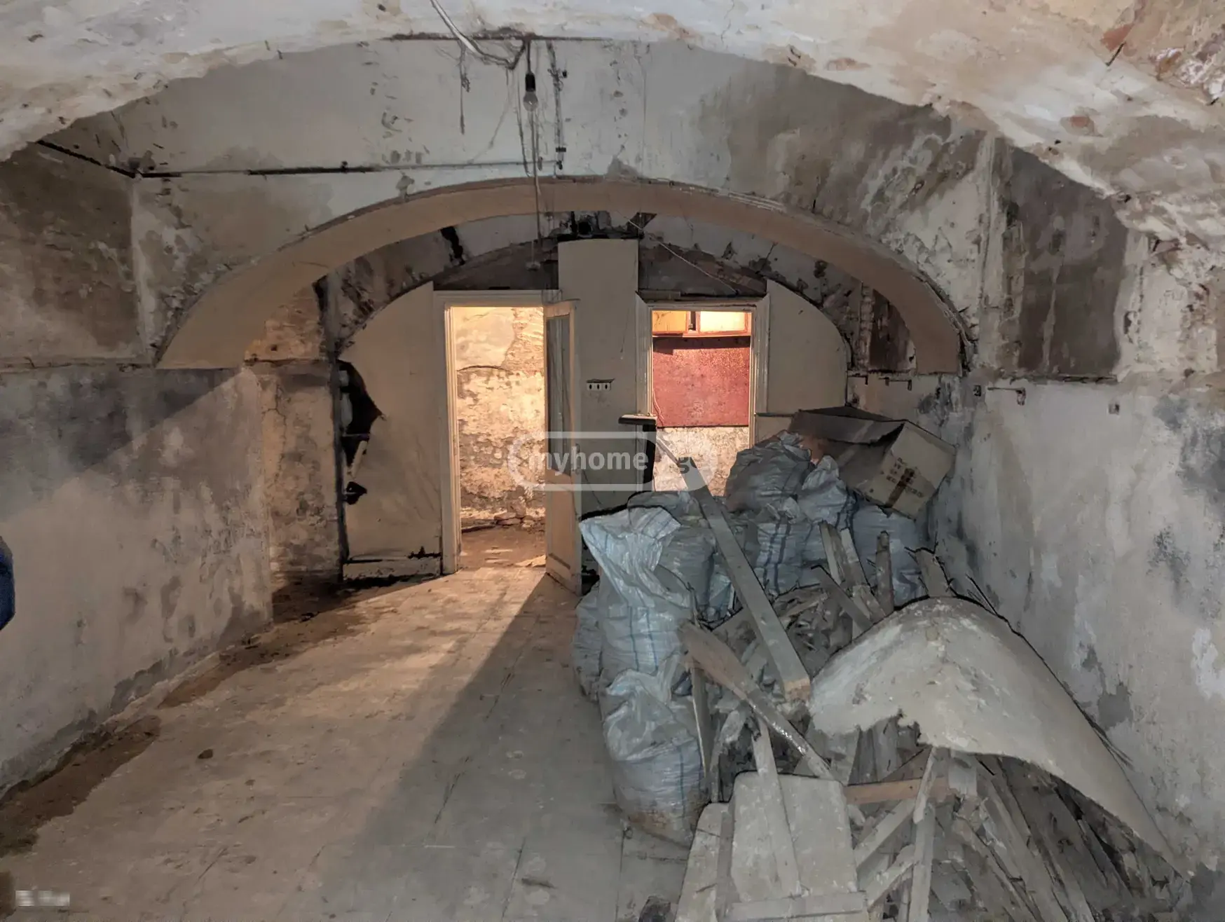 Part Basement Commercial Area For Sale In Sololaki view 3