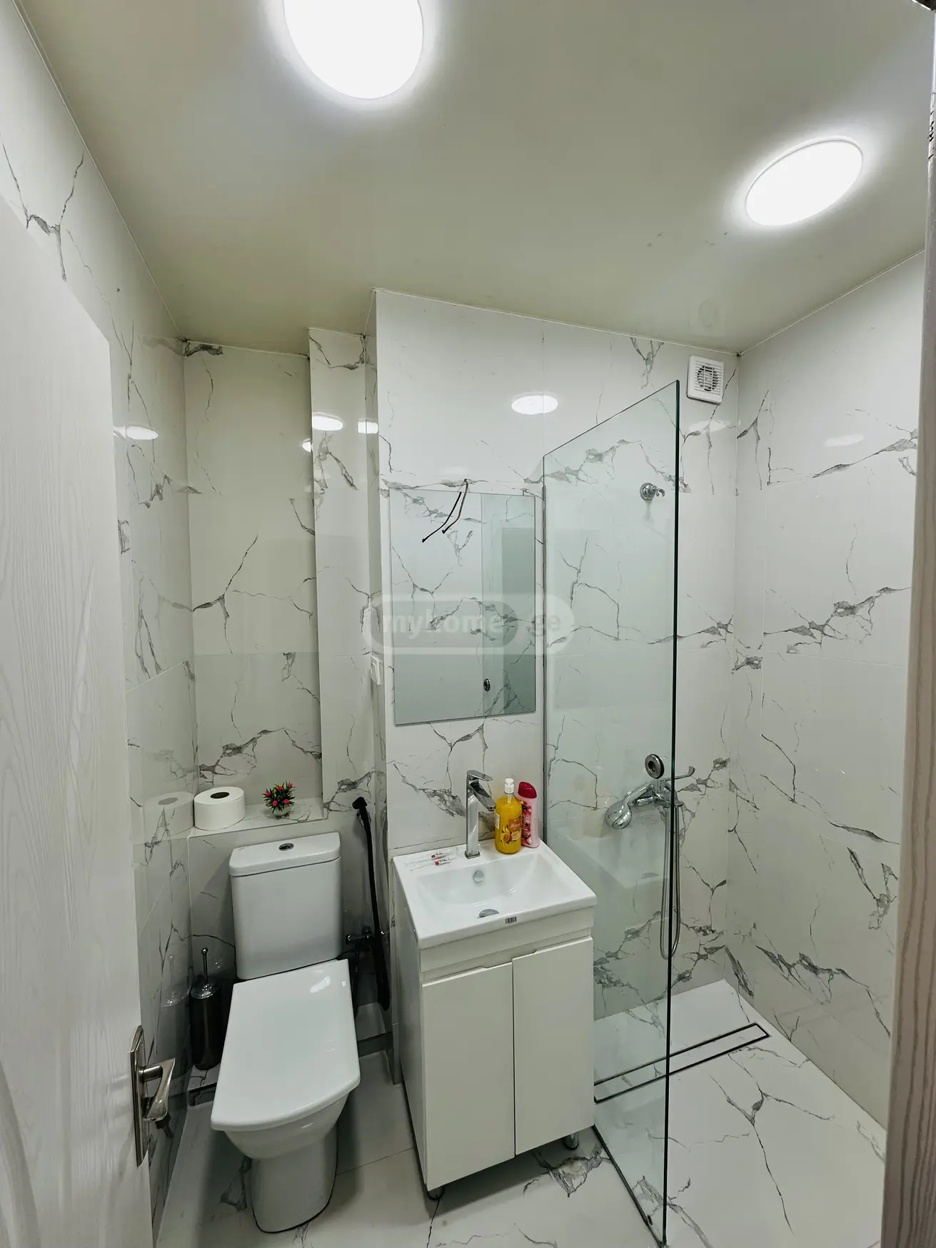 3 Room Apartment Daily Rent In Didube view 7