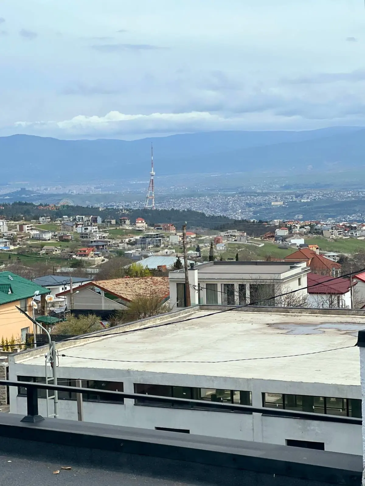 8 Room Private House For Sale view 4