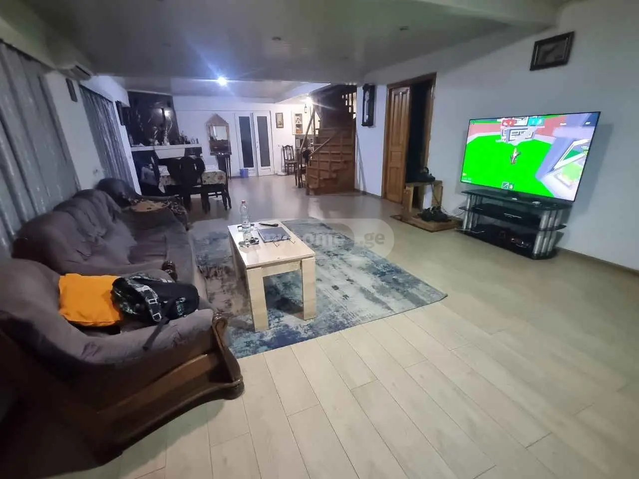 8 Room Private House For Sale view 12