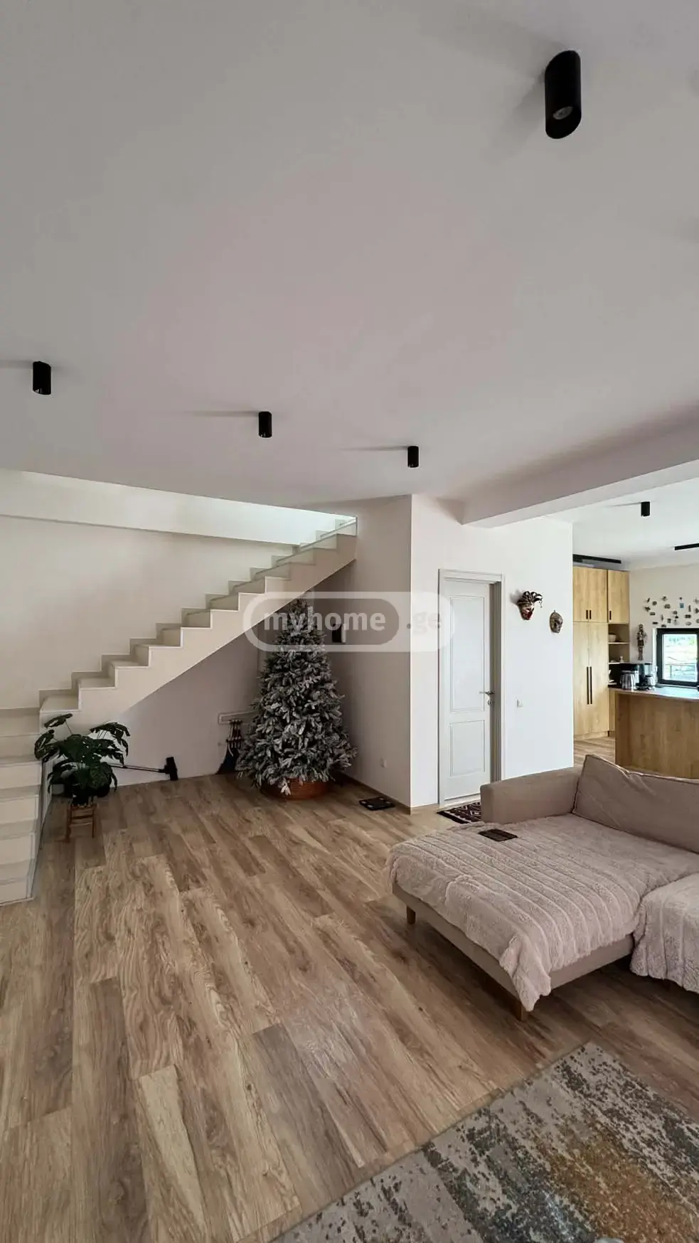 6 Room Private House For Rent In Saguramo, In Mtskheta Municipality view 5