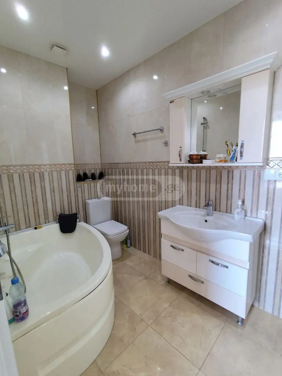 4 Room Apartment For Sale view 10