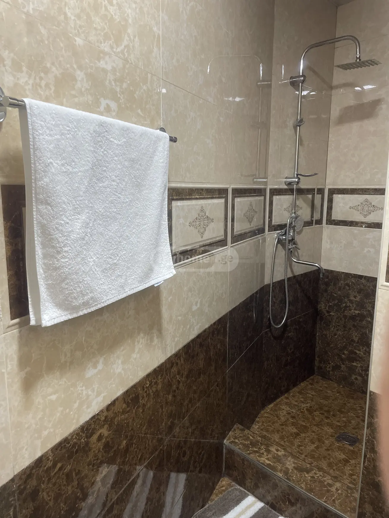 3 Room Flat Daily Rent. Sololaki view 19
