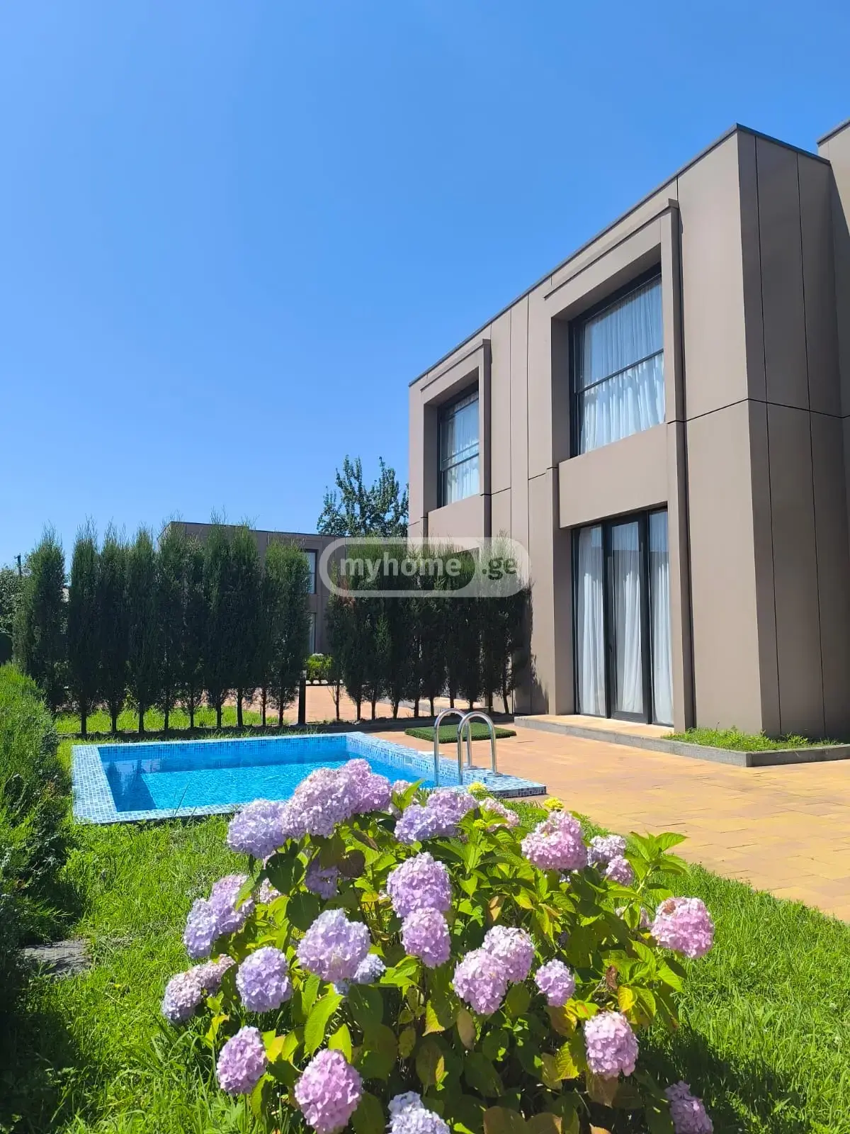 3 Room Private House For Sale view 1