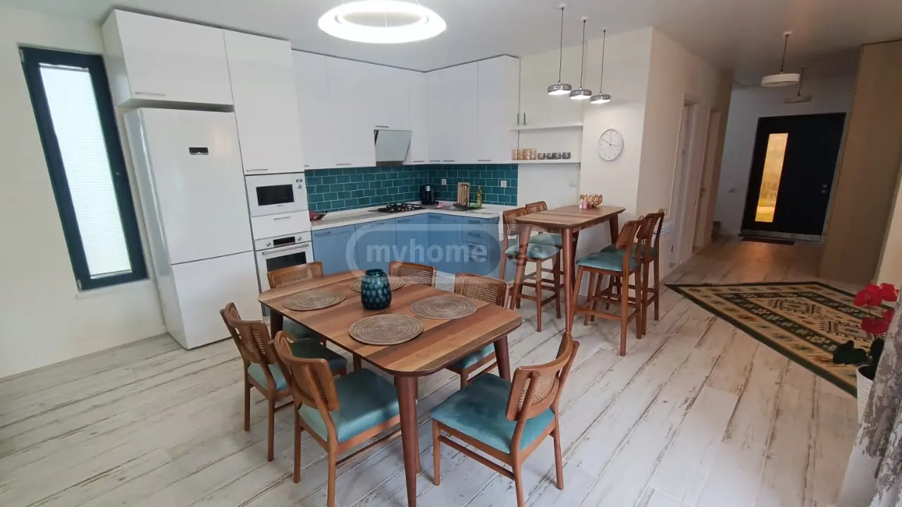 5 Room Country House For Sale view 2