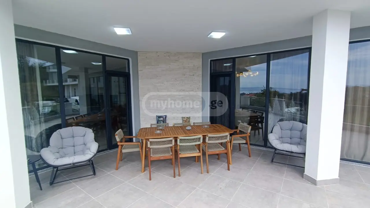 5 Room Country House For Sale view 3