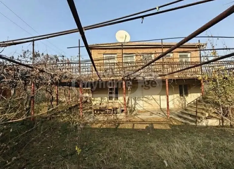 8 Room Private House For Sale view 5