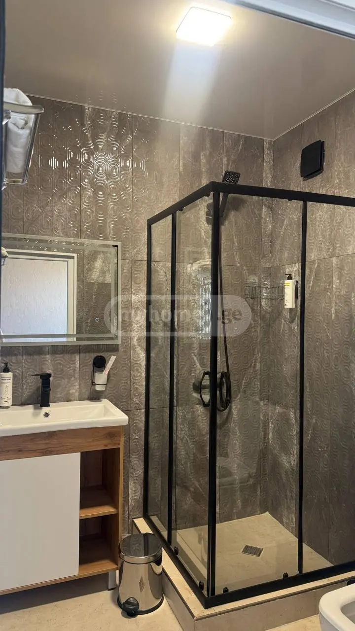 10+ Room Hotel For Sale In Isani view 7