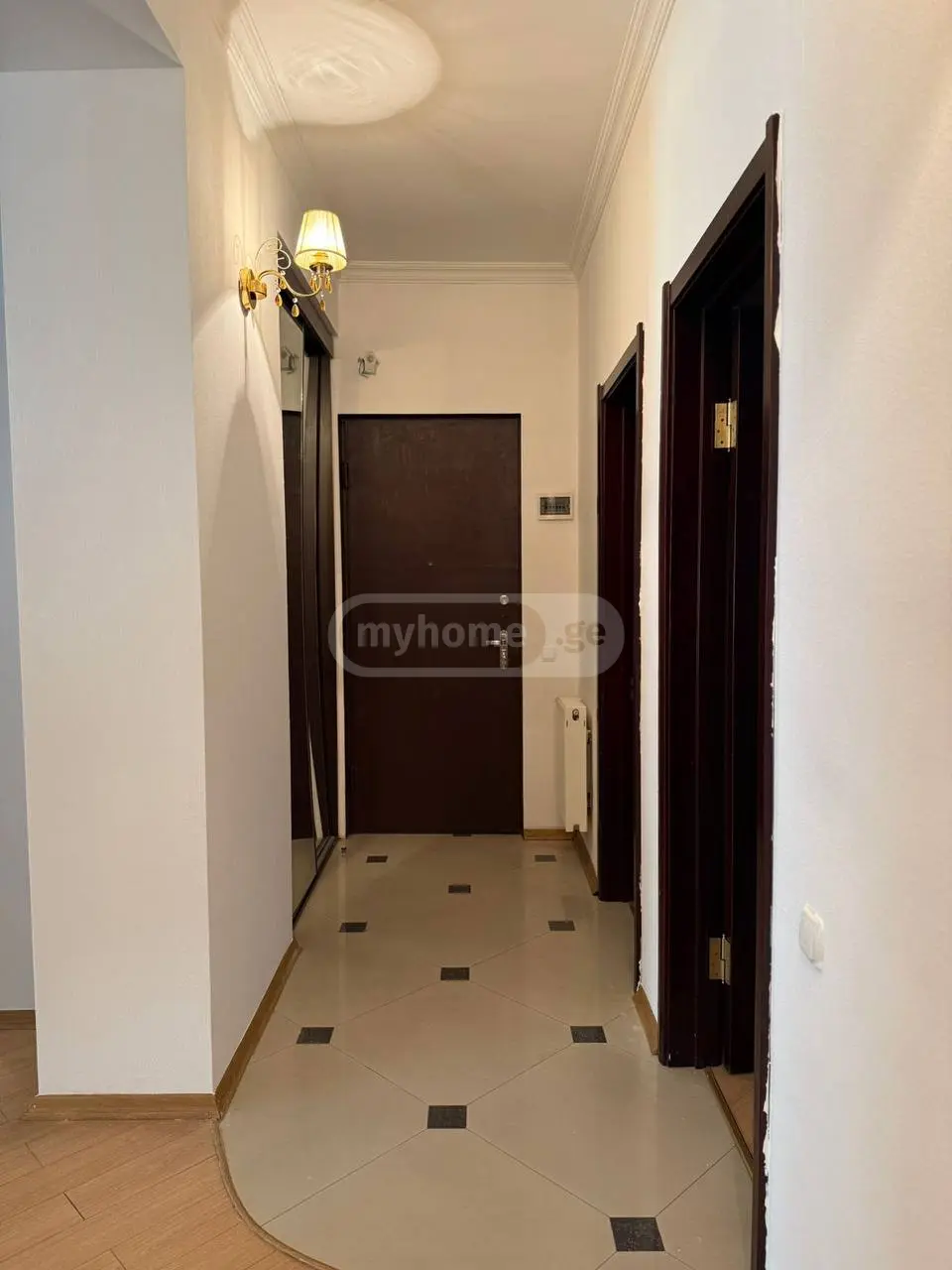 3 Room Apartment For Rent In Vera view 9