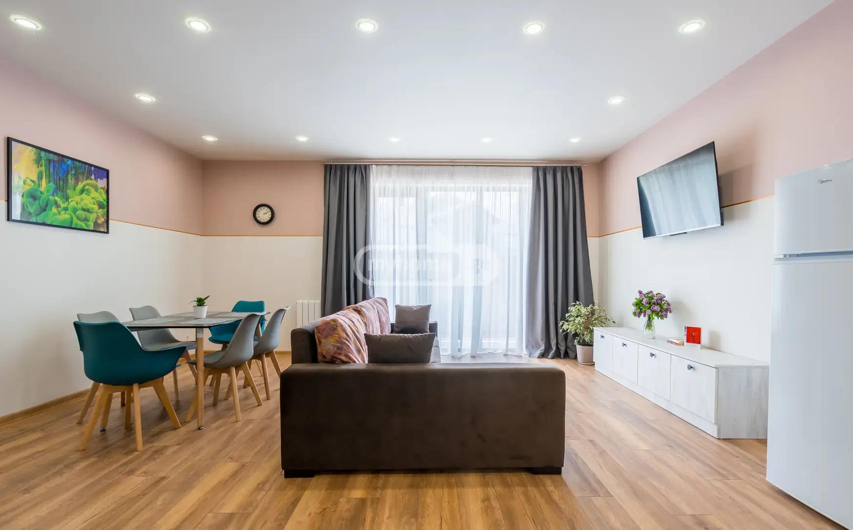 Продажа 2-комната Квартира view 2