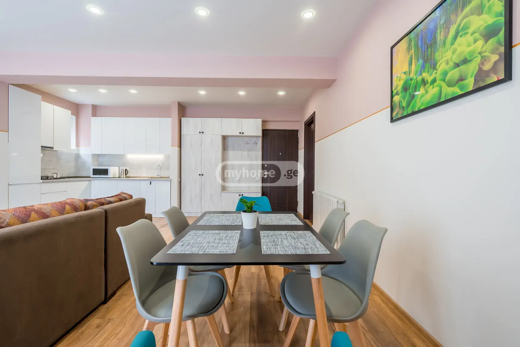 Продажа 2-комната Квартира view 3
