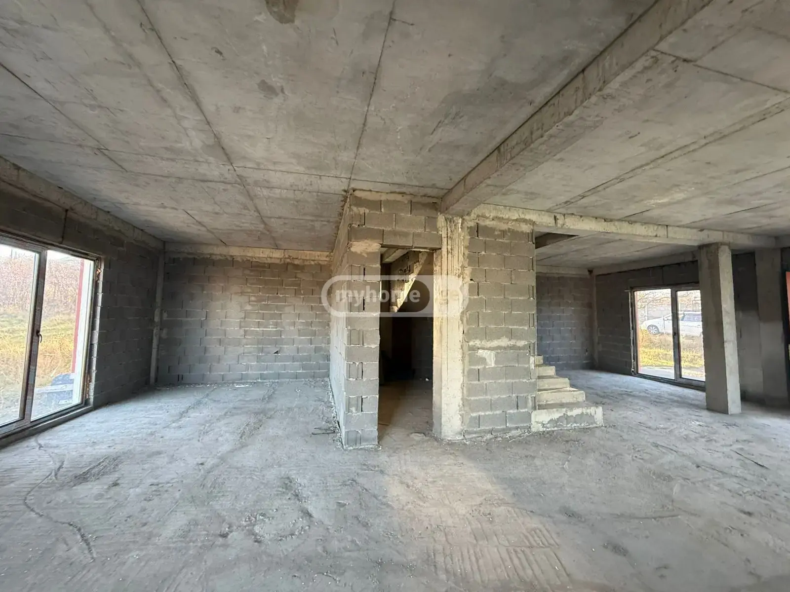 6 Room Private House For Sale view 13