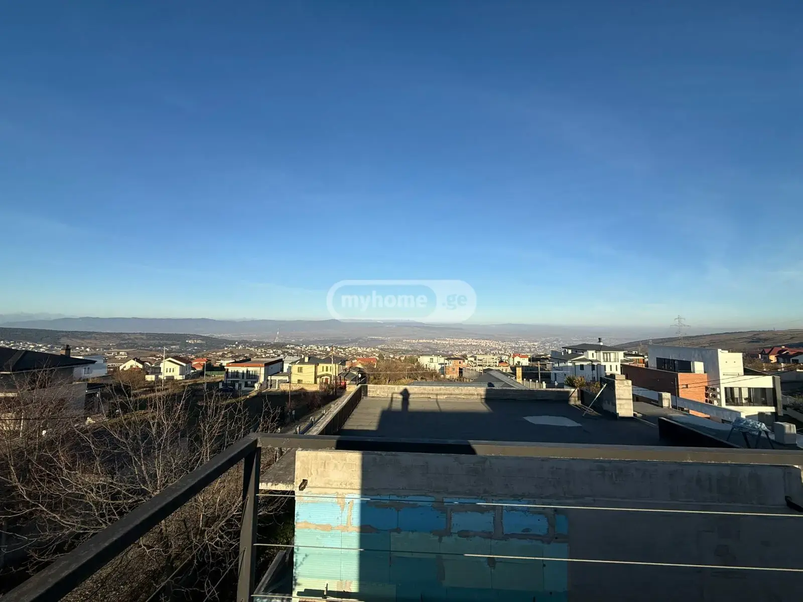 6 Room Private House For Sale view 3