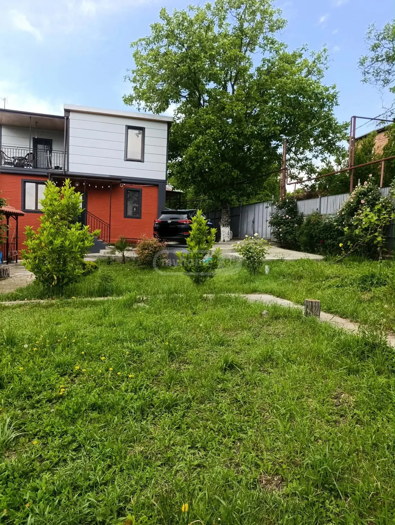 4 Room Private House For Sale view 2