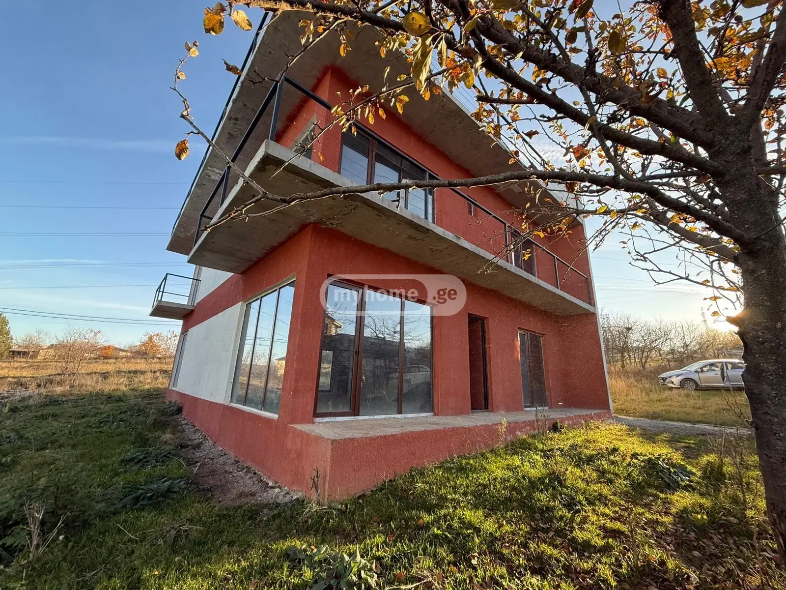 6 Room Private House For Sale view 1