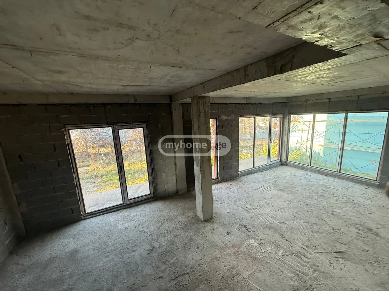 6 Room Private House For Sale view 8