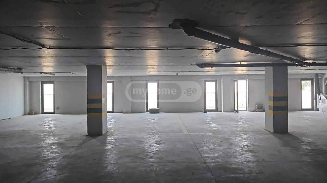 Garage Commercial Area For Sale In Vake view 5