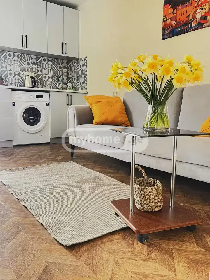9 Room Private House For Sale view 4
