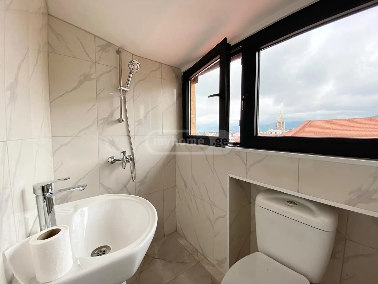 Studio Apartment For Sale view 16