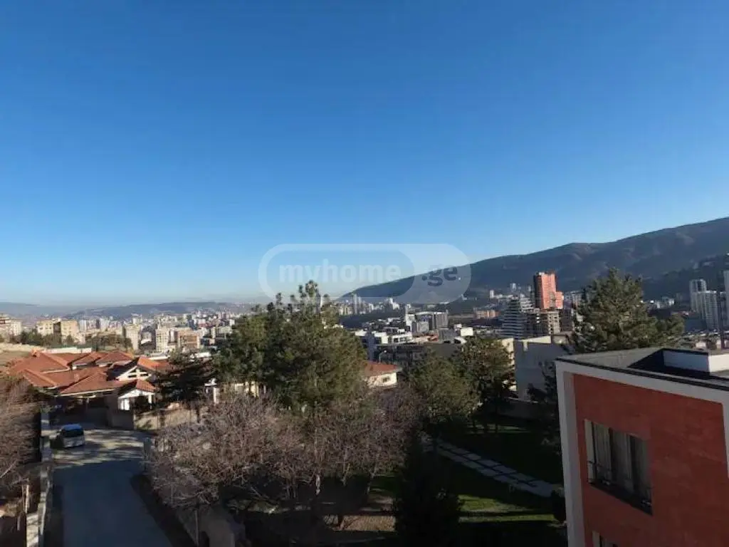 10+ Room Private House For Sale In Saburtalo view 1