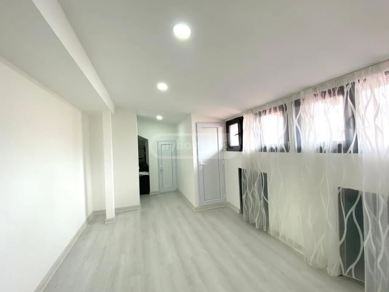 Studio Apartment For Sale view 19
