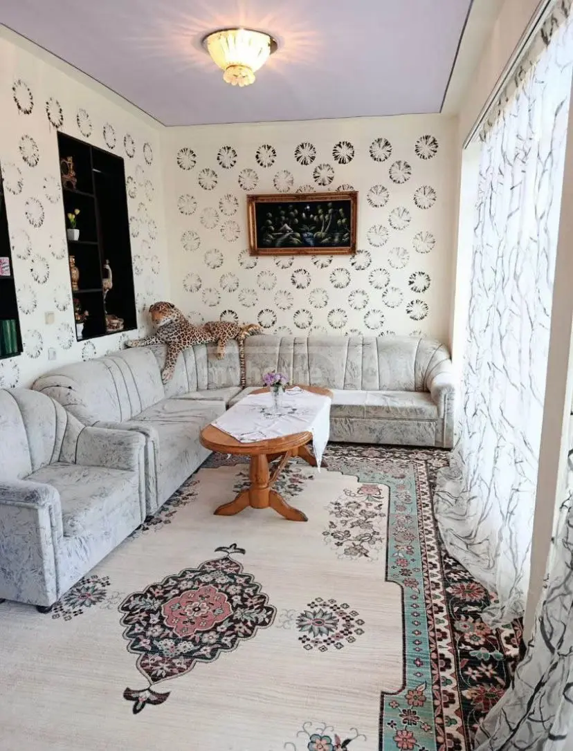9 Room Private House For Sale view 1