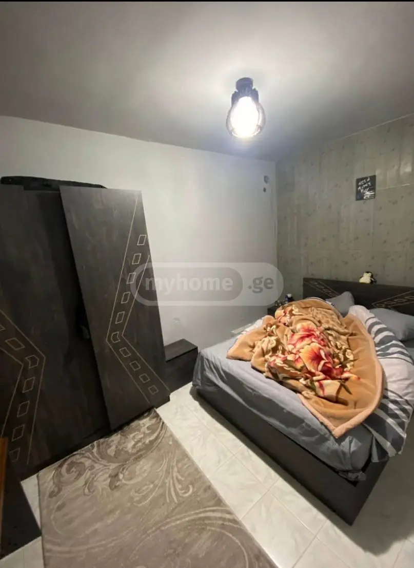 9 Room Private House For Sale view 2