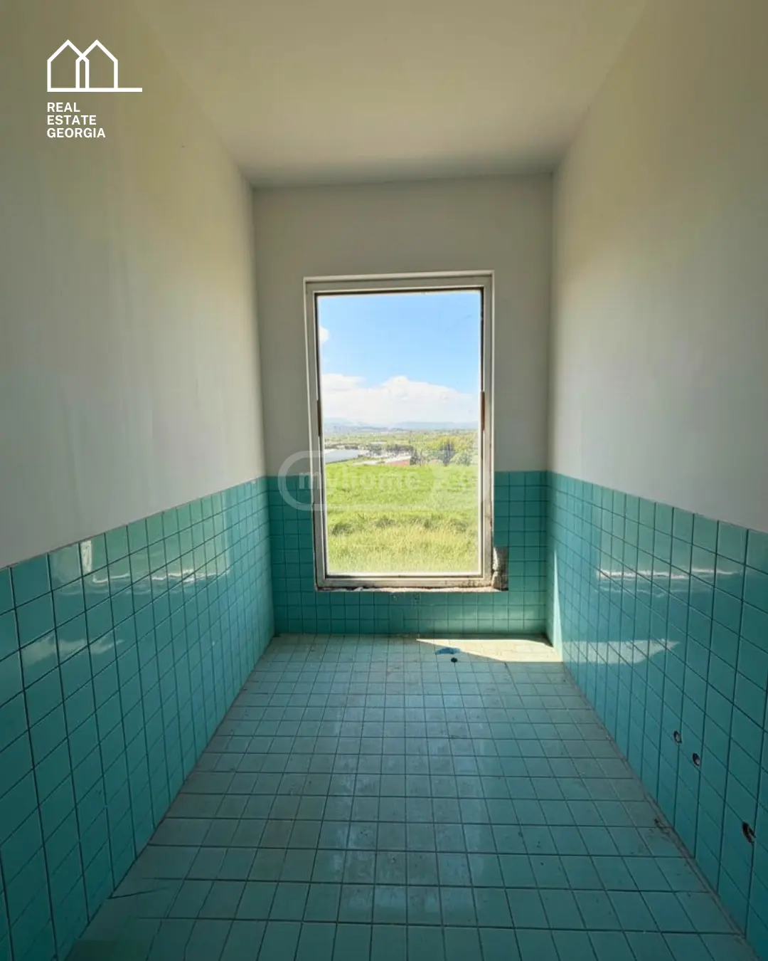 4 Room Private House For Sale view 6