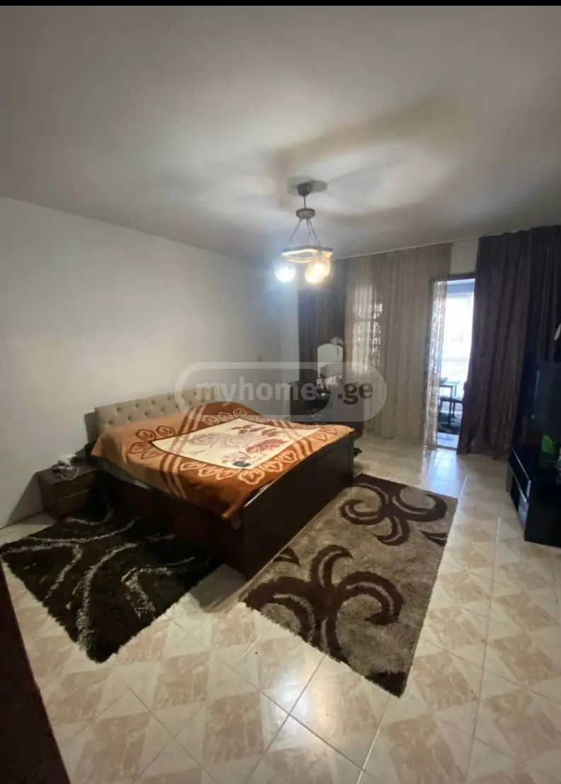 9 Room Private House For Sale view 4