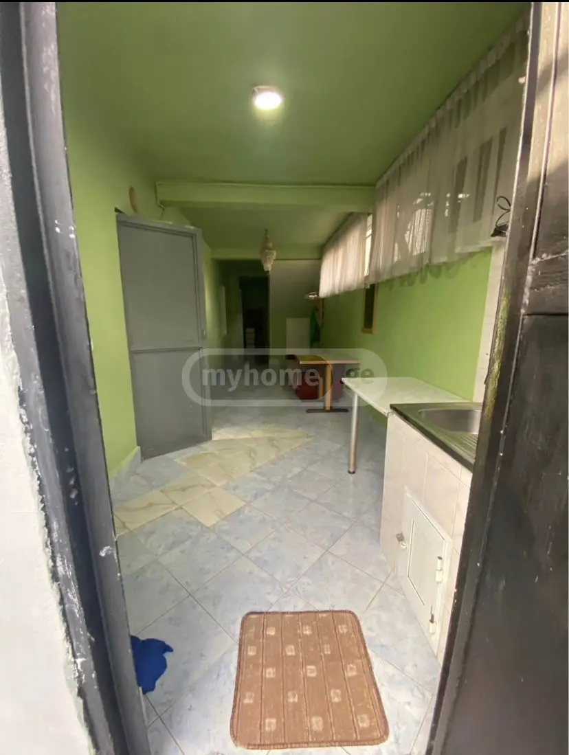 9 Room Private House For Sale view 6