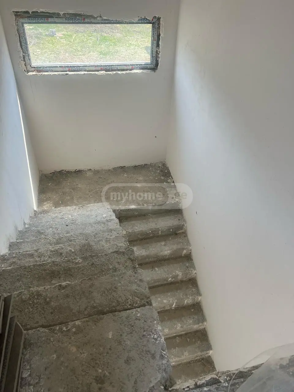 6 Room Country House For Sale view 10