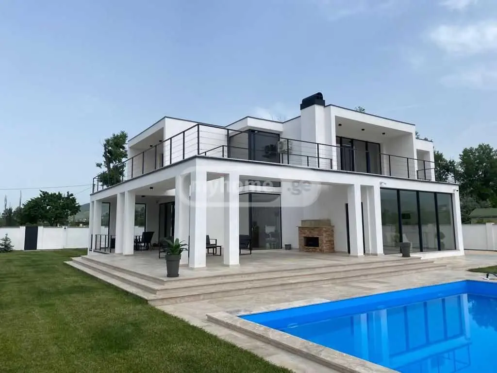 7 Room Private House For Rent In Mtskheta view 1