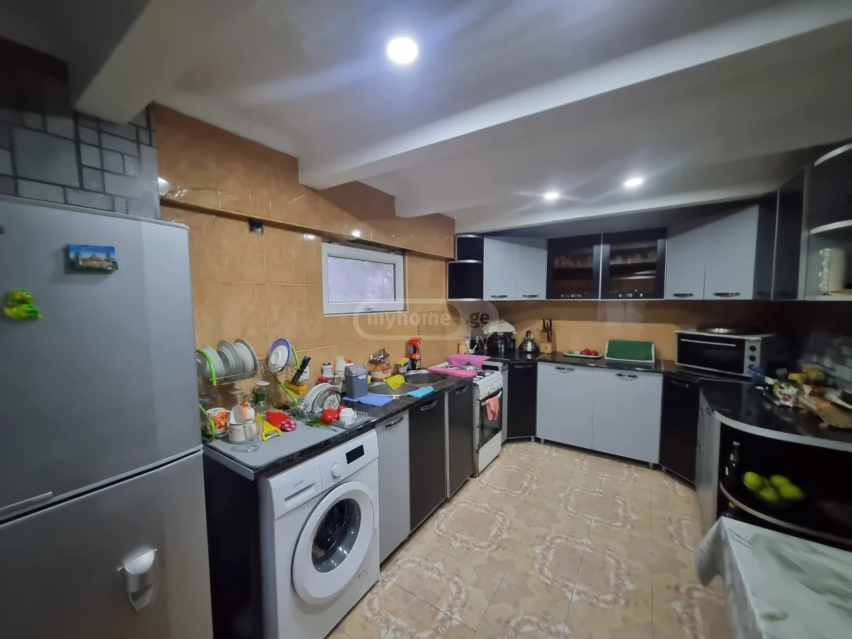 6 Room Private House For Sale view 8