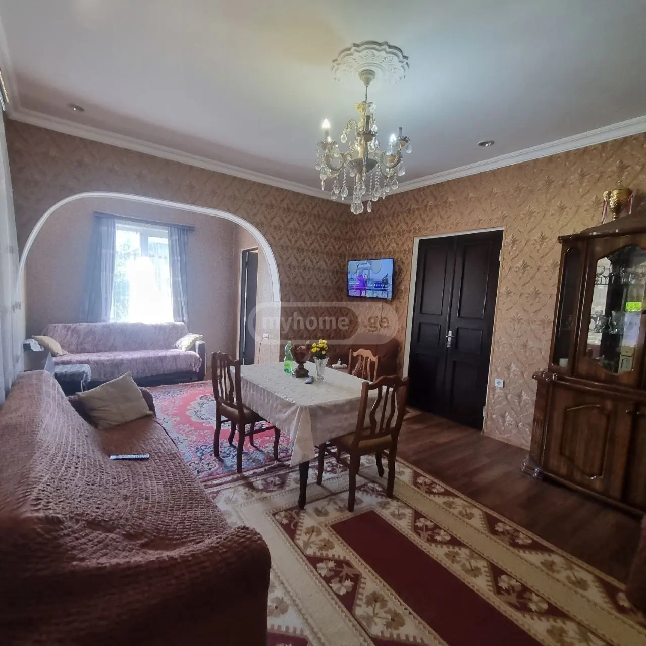 6 Room Private House For Sale view 3