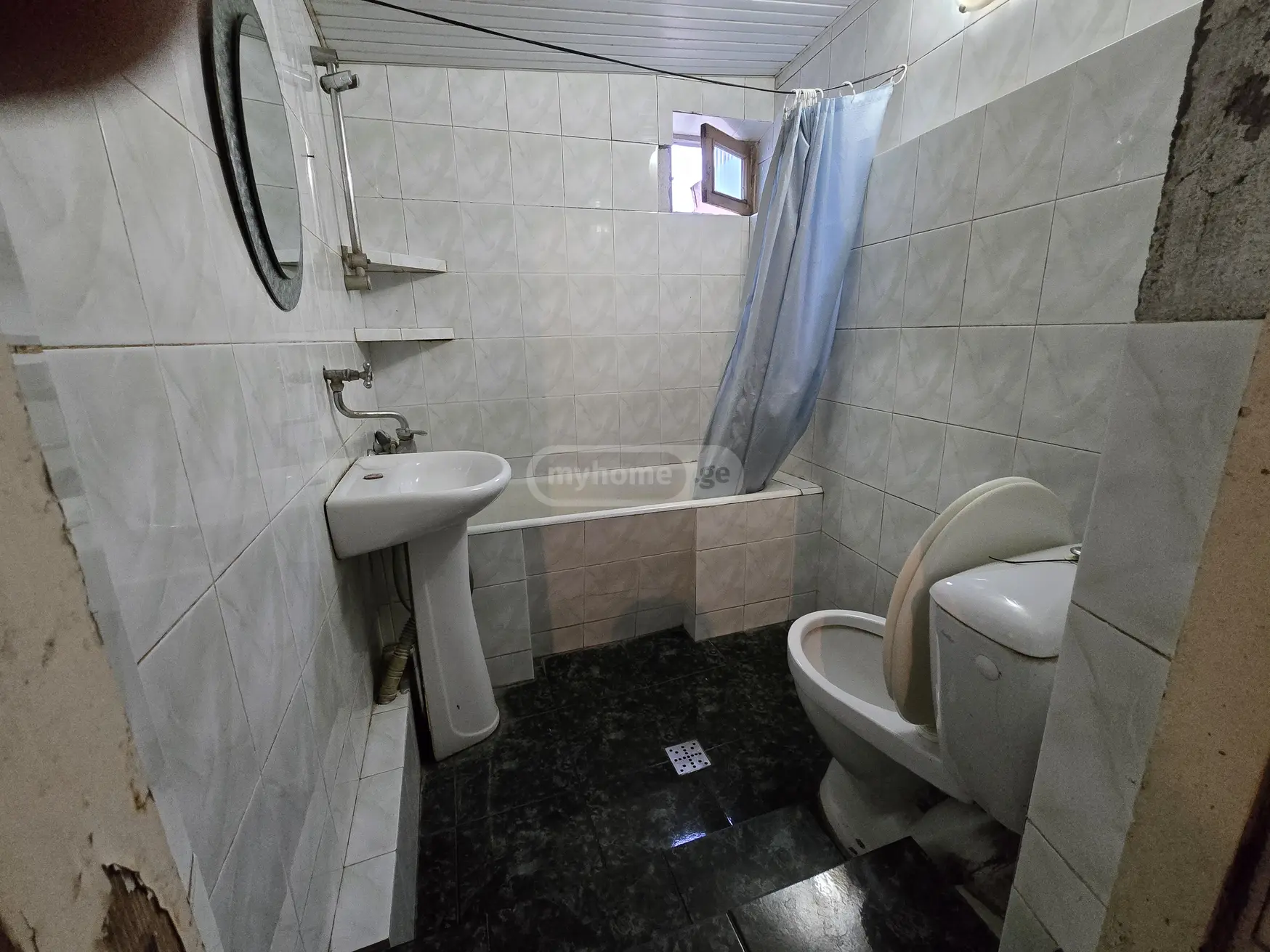 6 Room Private House For Sale view 9