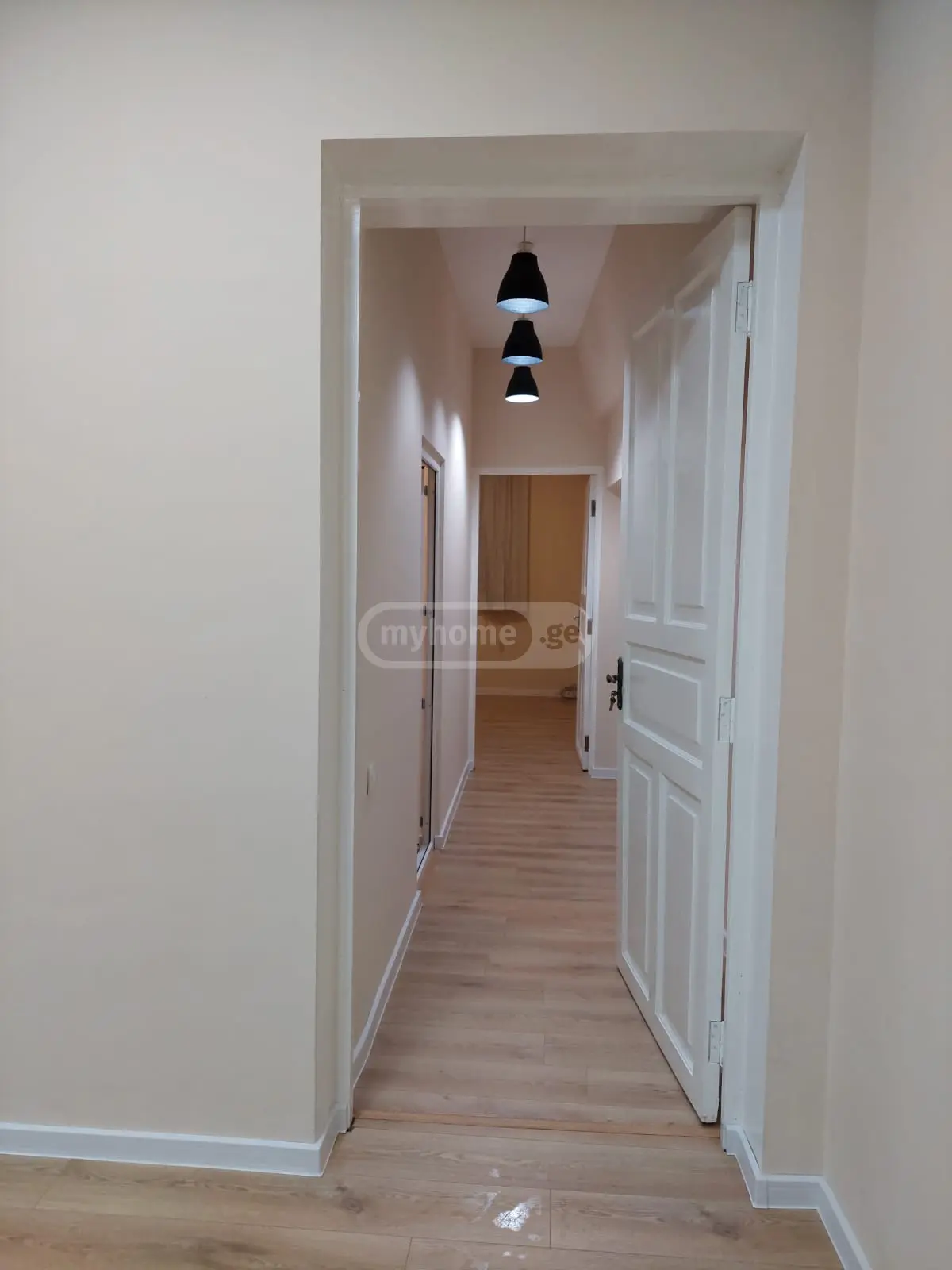 Office Commercial Area For Rent In Vera view 11