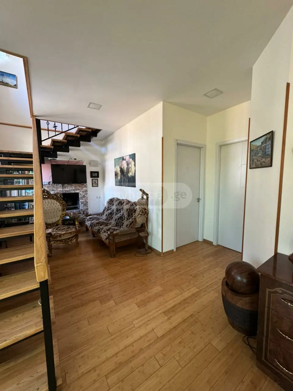 10+ Room Private House For Sale In Mtatsminda view 4