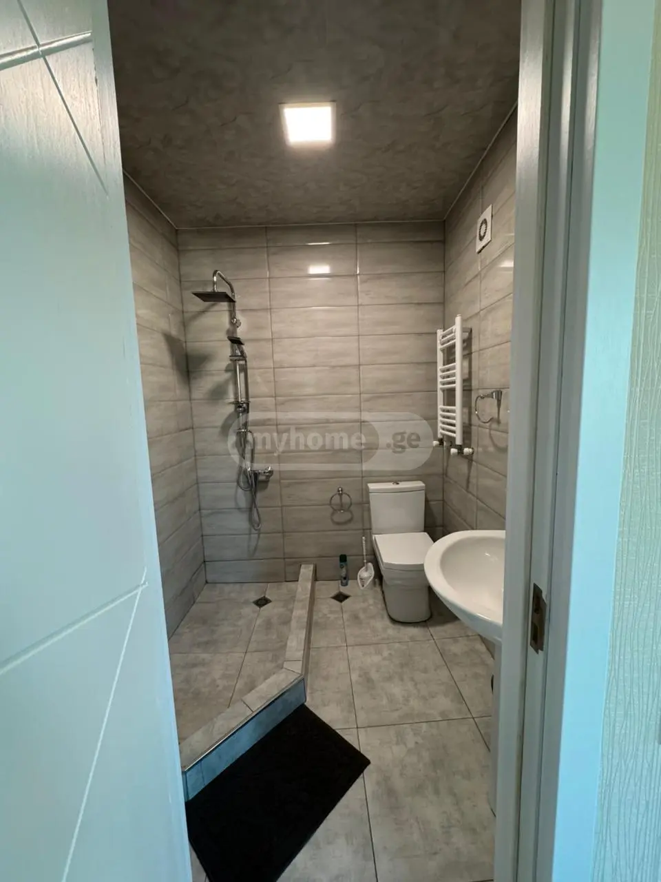 10+ Room Private House For Sale In Mtatsminda view 9