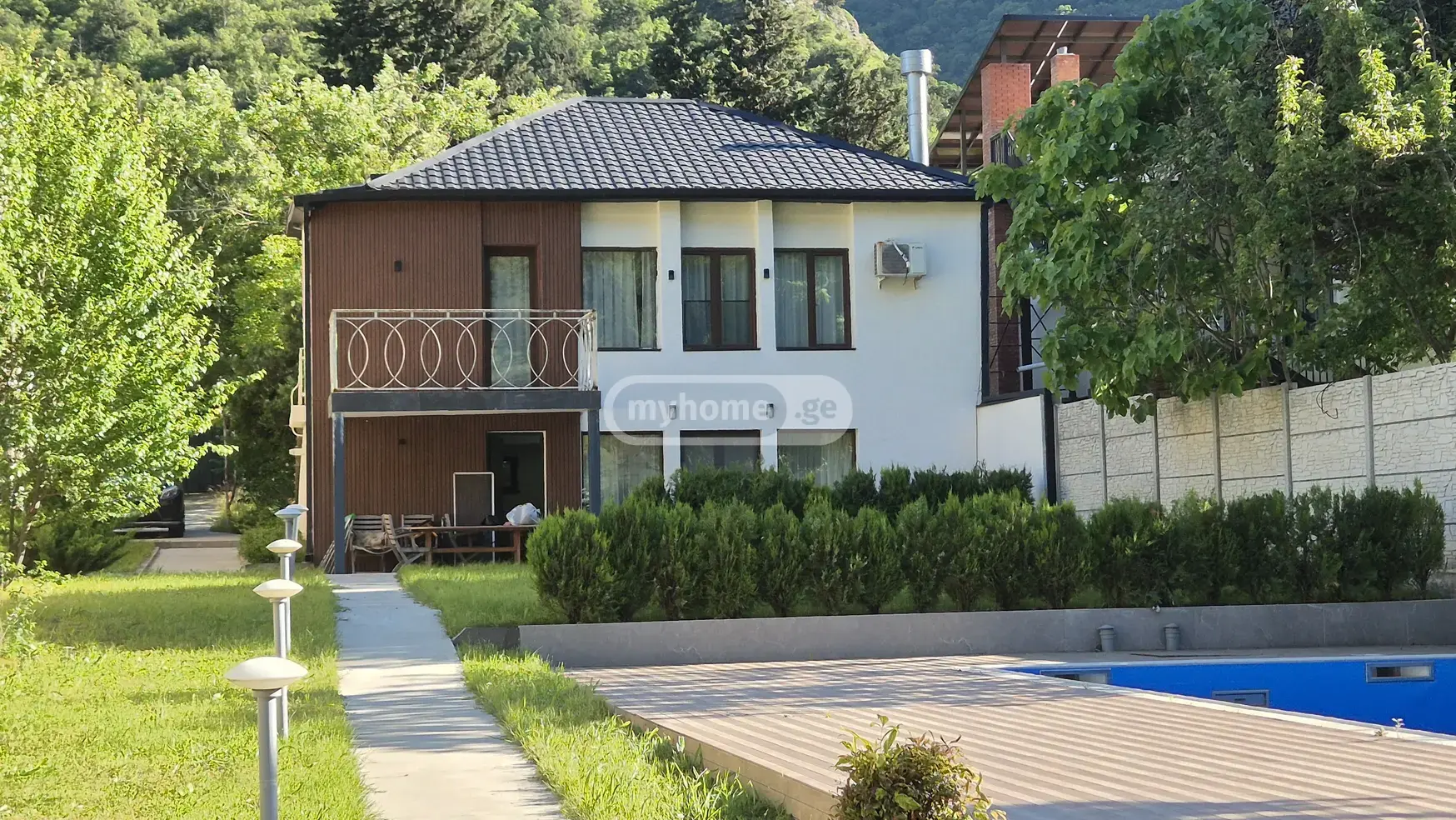 6 Room Private House For Rent In Mtskheta view 1